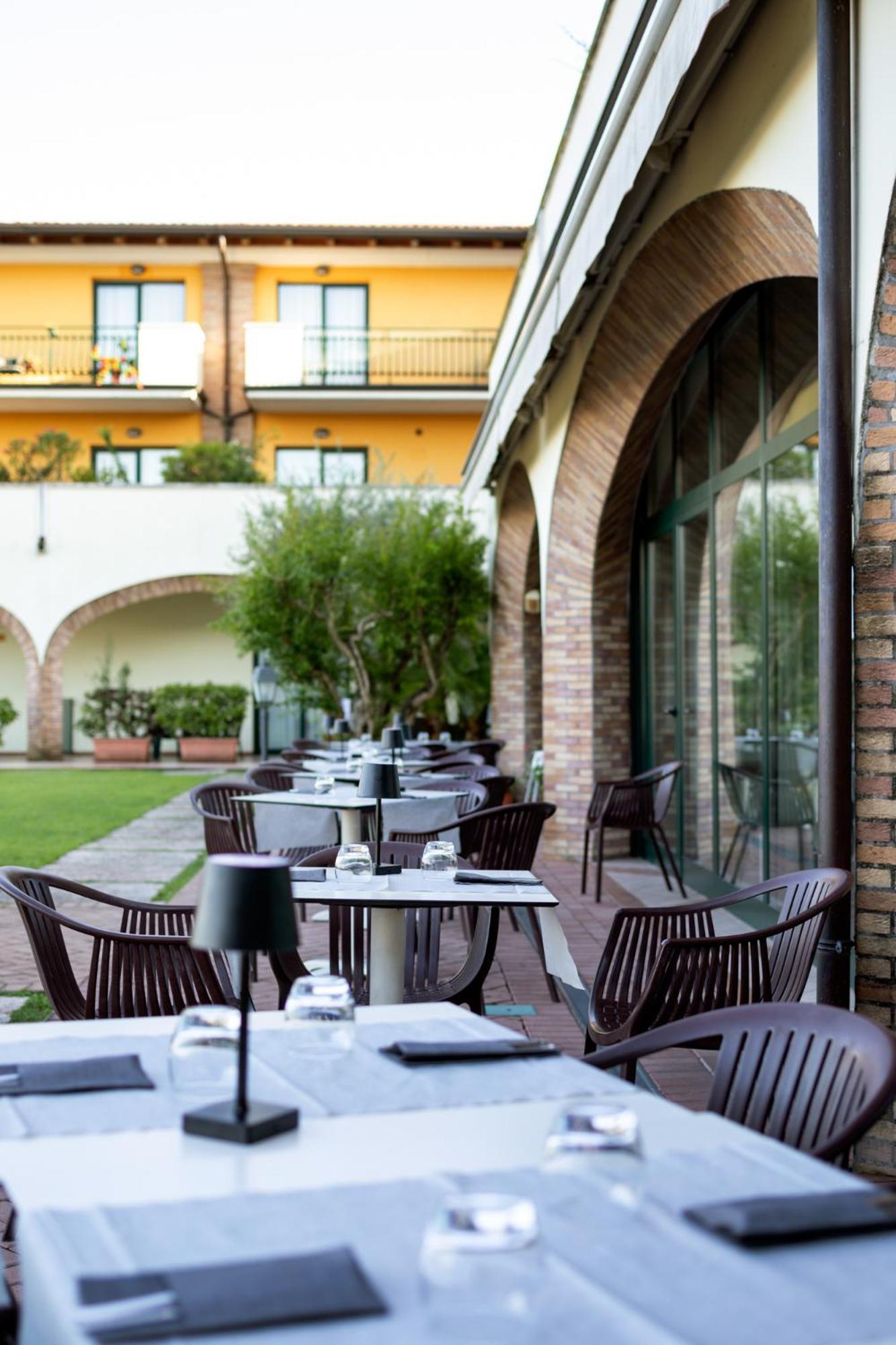 Le Terrazze Sul & 4* Padenghe sul Garda
