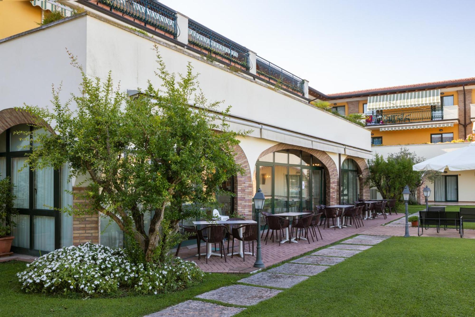 Aparthotel Le Terrazze Sul &