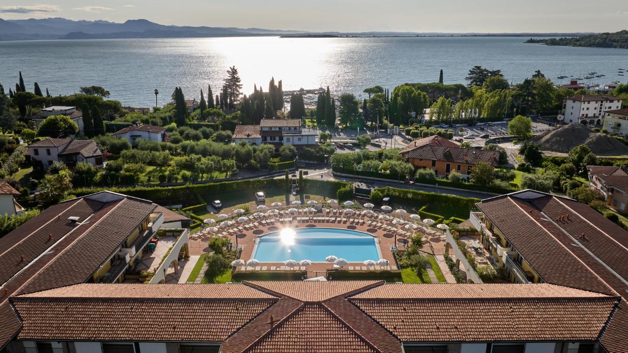 Le Terrazze Sul & Aparthotel Padenghe sul Garda