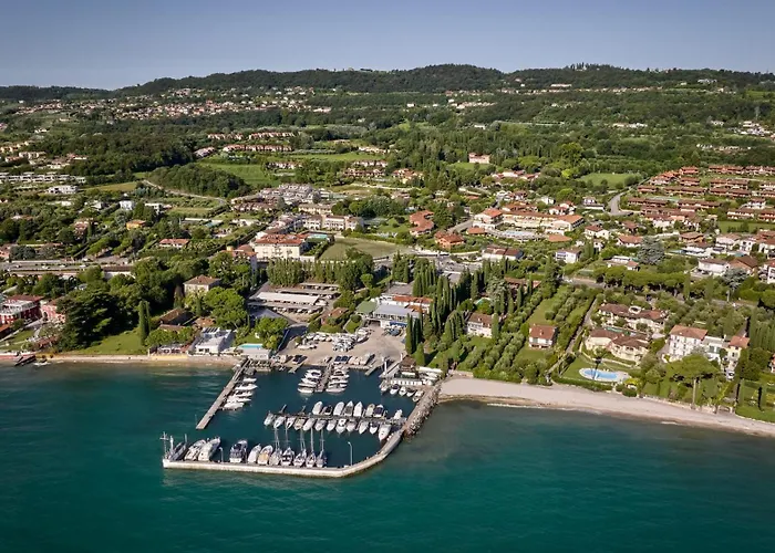 Le Terrazze Sul Lago Hotel & Residence