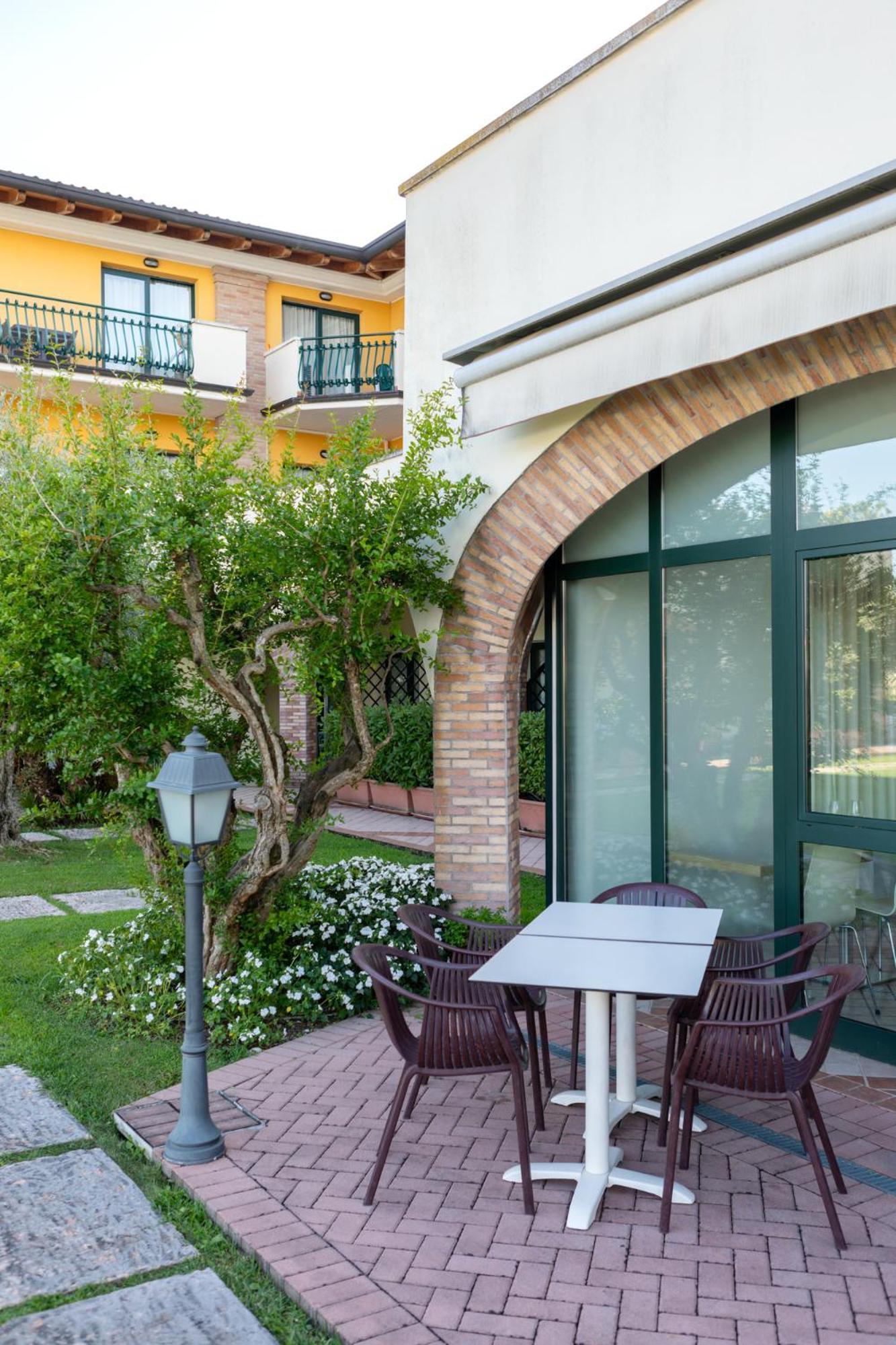 Apart-hotel Le Terrazze Sul & Padenghe sul Garda